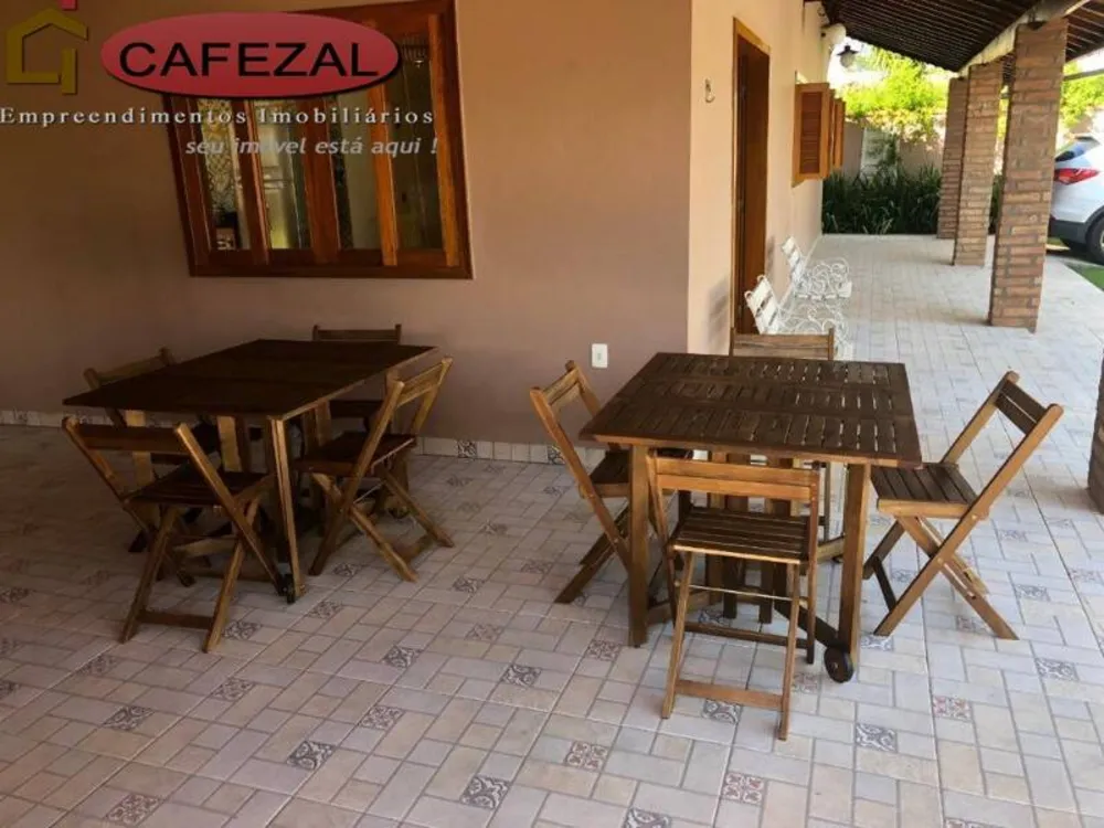 Casa, 3 quartos, 194 m² - Foto 2