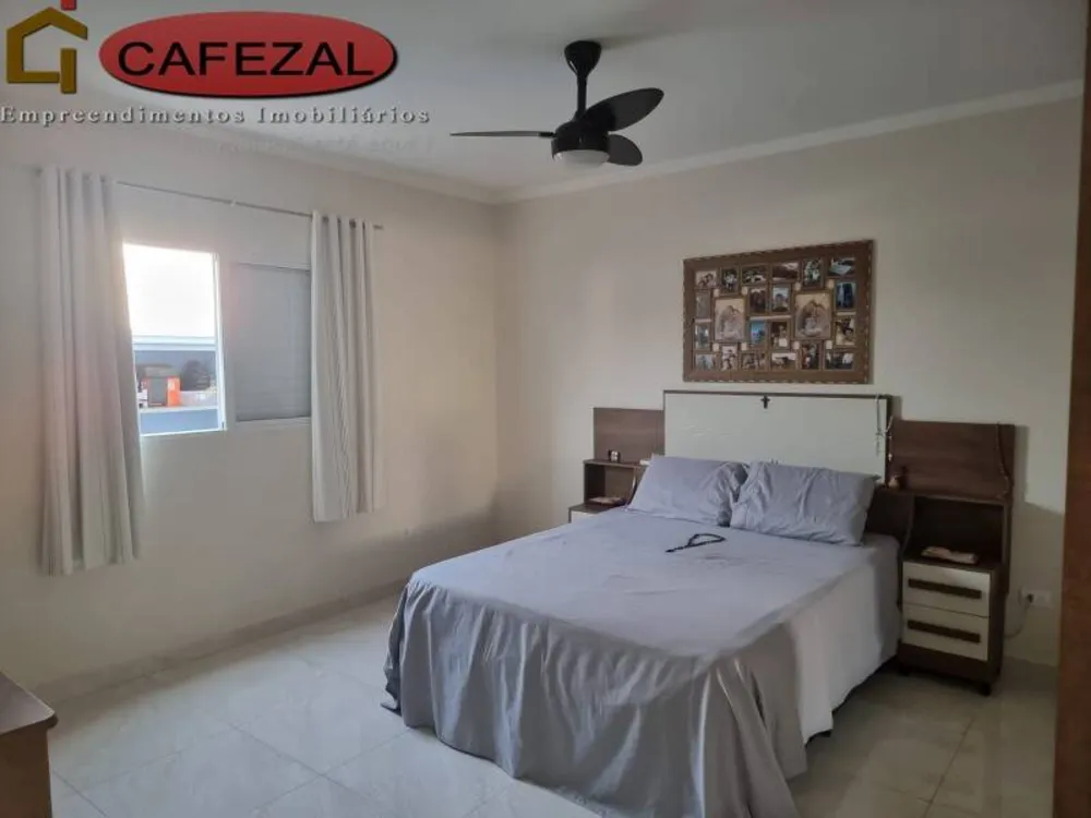 Casa, 3 quartos, 200 m² - Foto 11