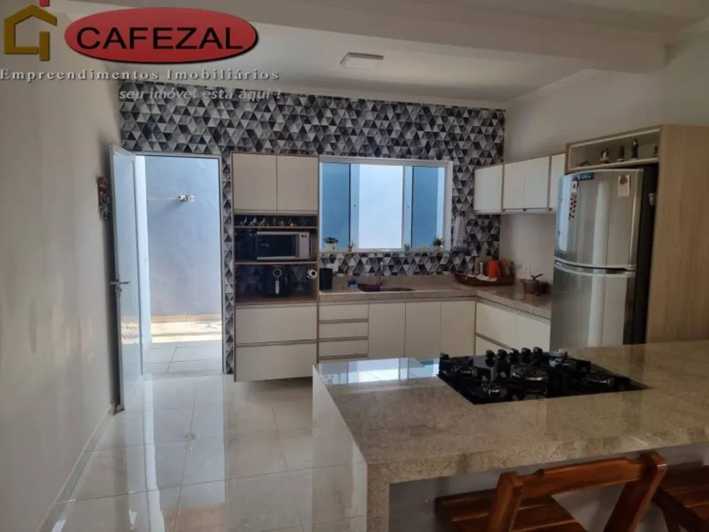Casa, 3 quartos, 200 m² - Foto 5