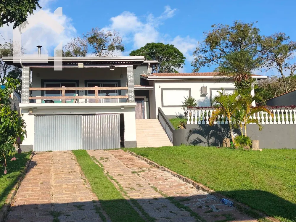 Casa, 3 quartos, 215 m² - Foto 1