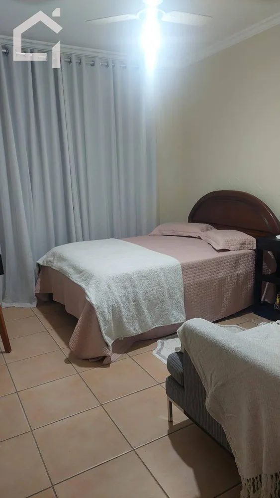 Casa, 3 quartos, 230 m² - Foto 4