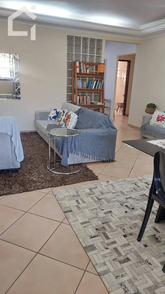 Casa, 3 quartos, 230 m² - Foto 2