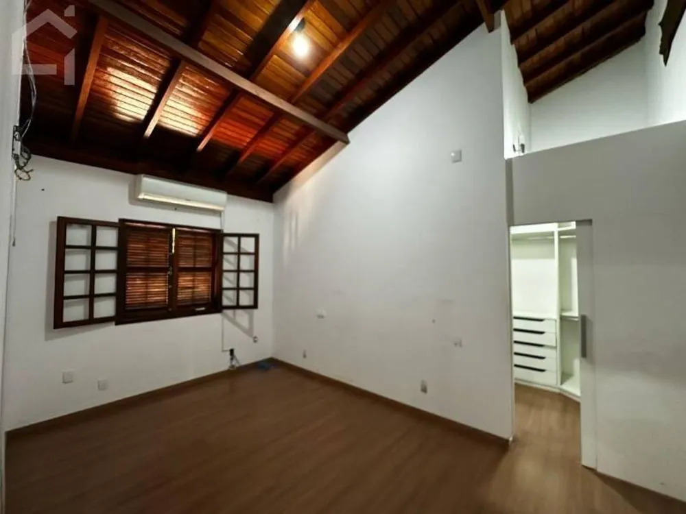 Casa, 5 quartos, 331 m² - Foto 2