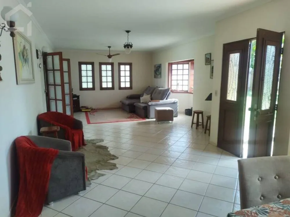 Casa, 3 quartos, 238 m² - Foto 3
