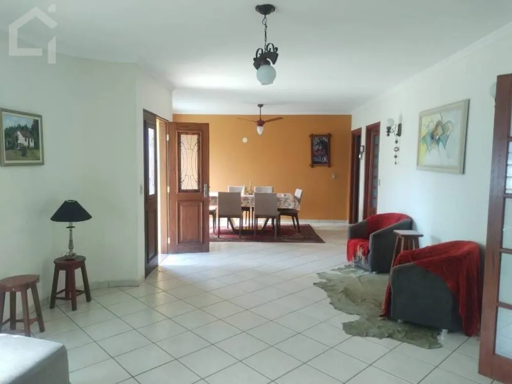 Casa, 3 quartos, 238 m² - Foto 4
