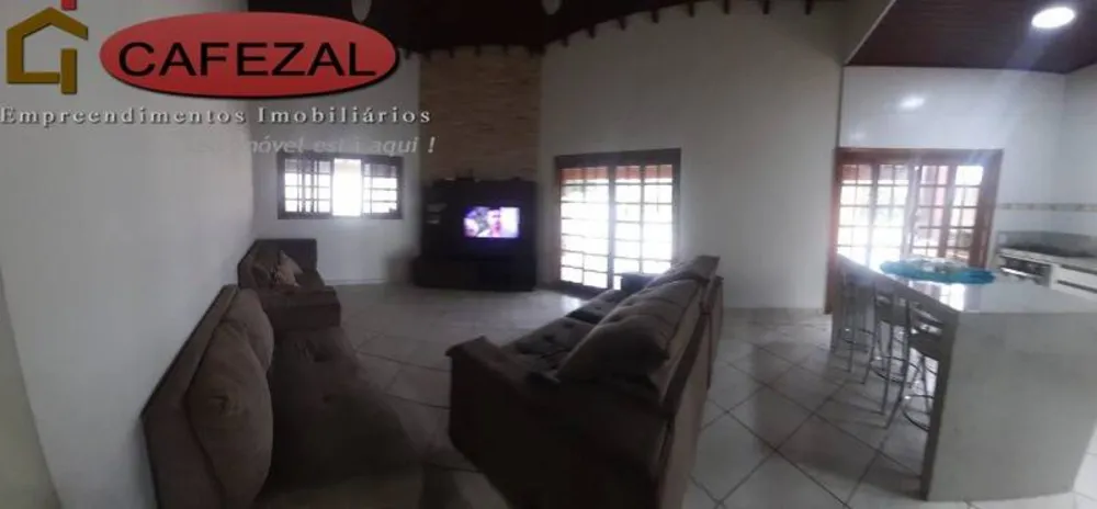 Casa, 3 quartos, 224 m² - Foto 9