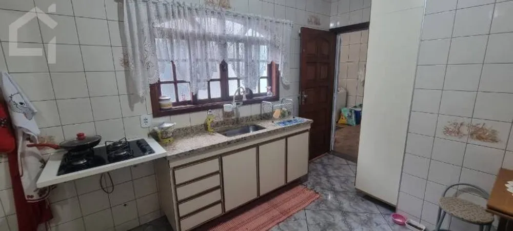 Casa, 4 quartos, 252 m² - Foto 3