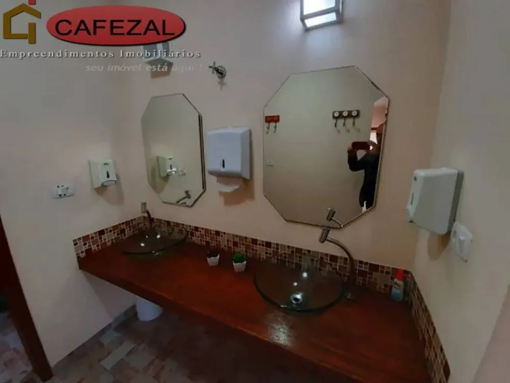 Casa, 4 quartos, 280 m² - Foto 11