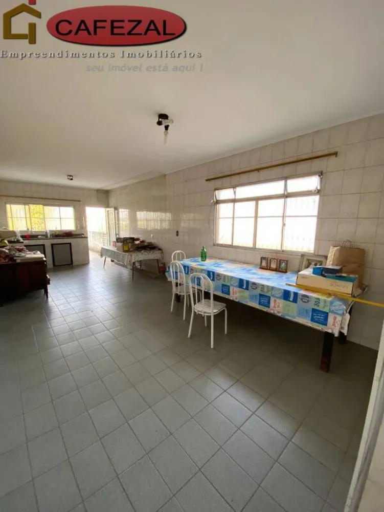Sala-Conjunto, 200 m² - Foto 1