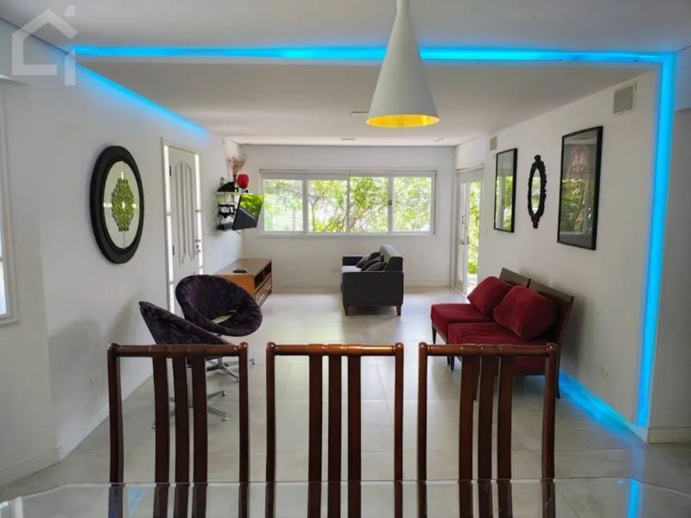 Casa, 4 quartos, 233 m² - Foto 1