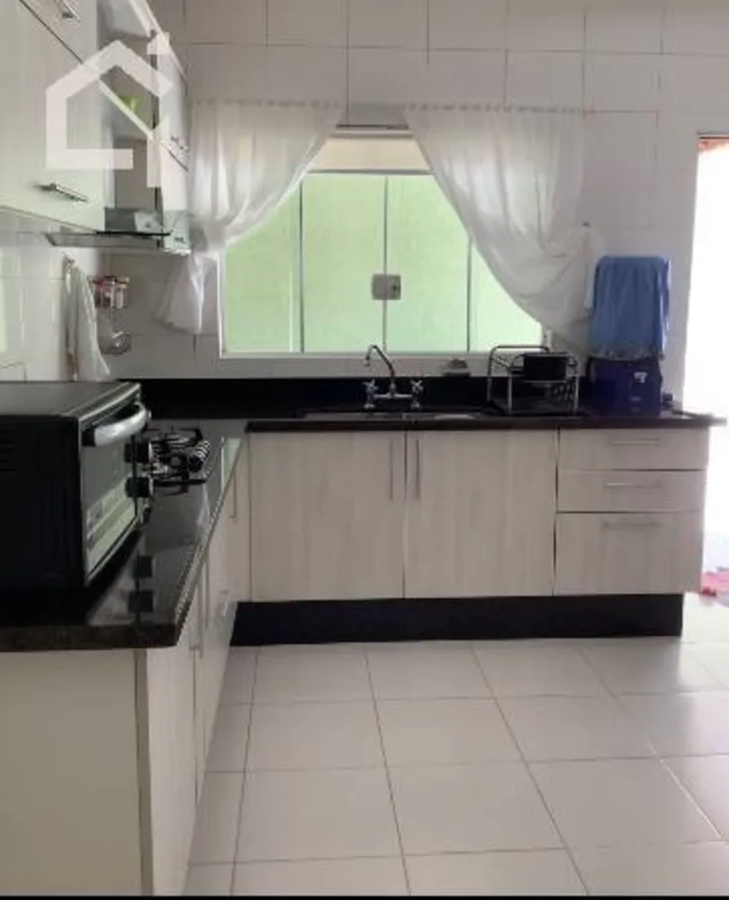 Casa, 3 quartos, 280 m² - Foto 8