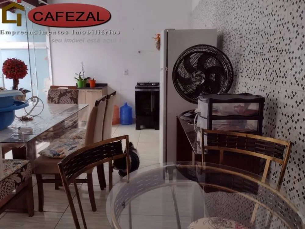 Casa, 2 quartos, 196 m² - Foto 12