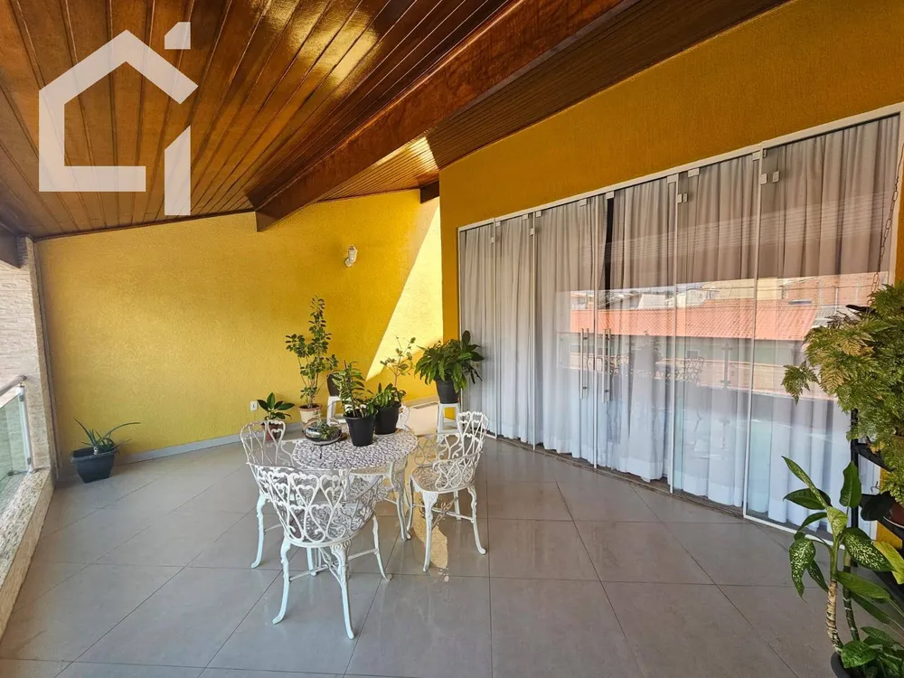 Casa, 3 quartos, 280 m² - Foto 2