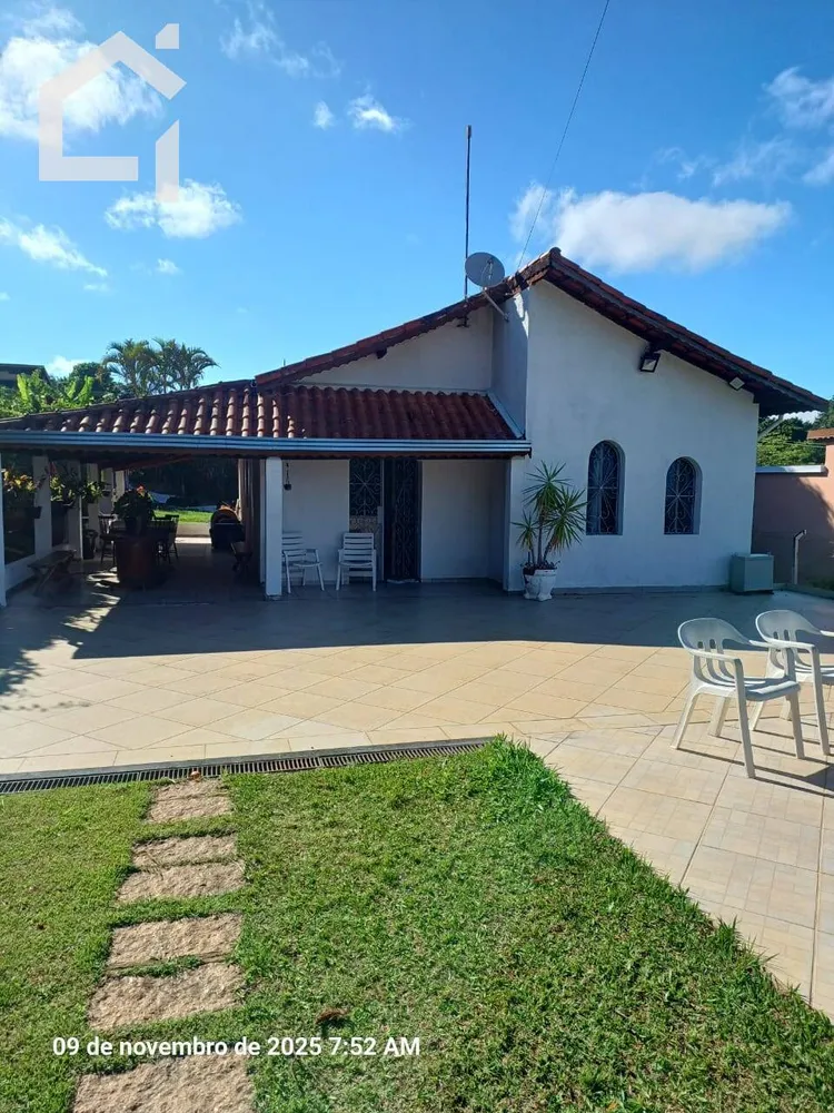 Casa, 3 quartos, 230 m² - Foto 1