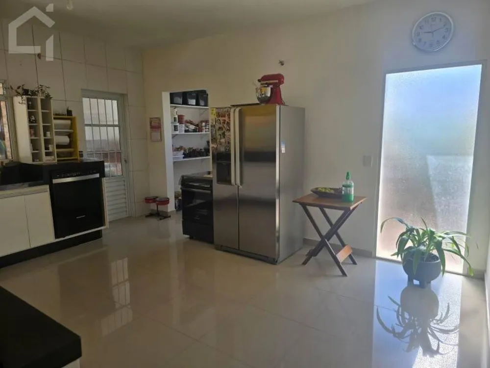 Casa, 4 quartos, 278 m² - Foto 5