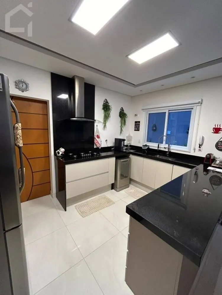 Sobrado, 3 quartos, 200 m² - Foto 5