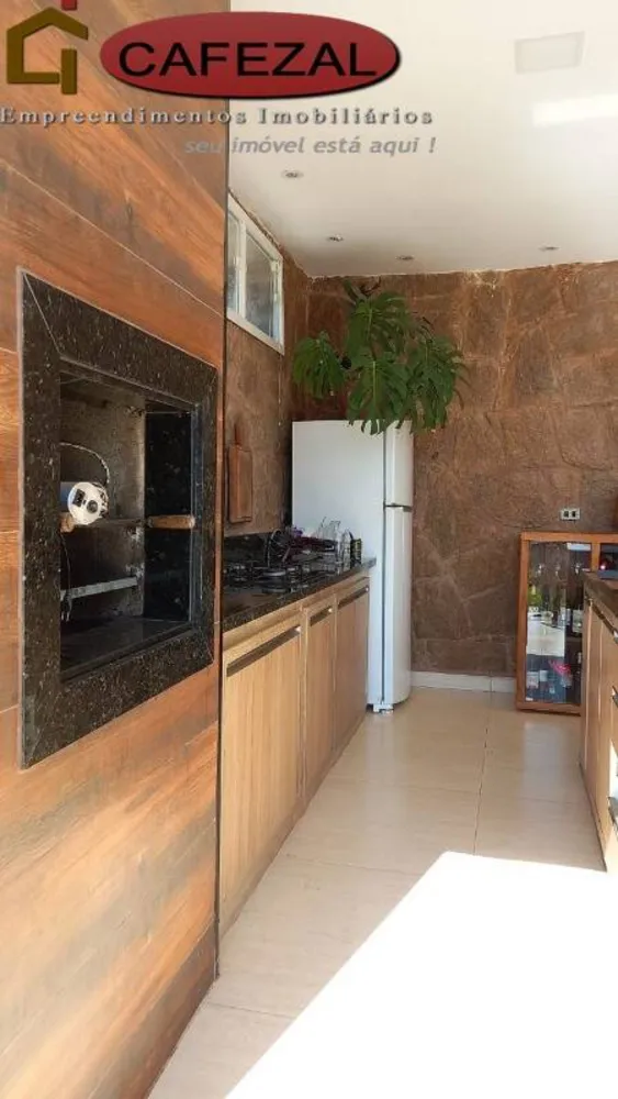 Casa, 3 quartos, 235 m² - Foto 6