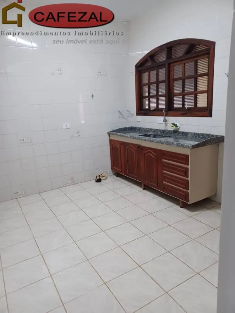 Casa, 3 quartos, 304 m² - Foto 8