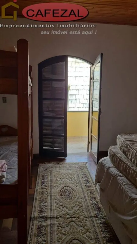 Casa, 4 quartos, 330 m² - Foto 9
