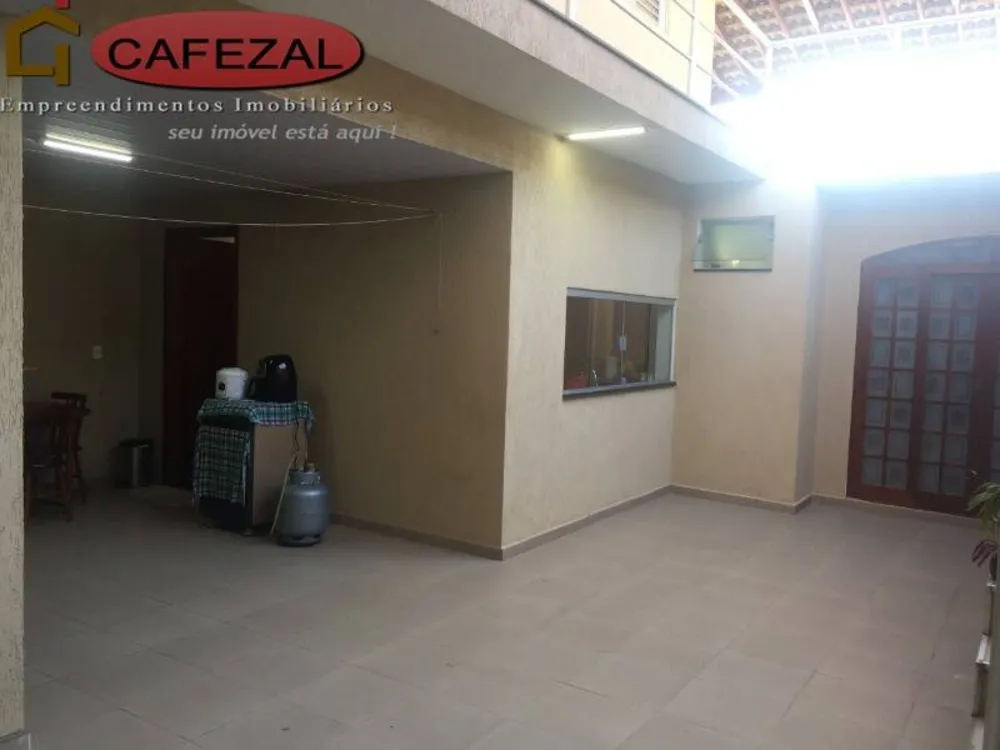 Casa, 3 quartos, 248 m² - Foto 11