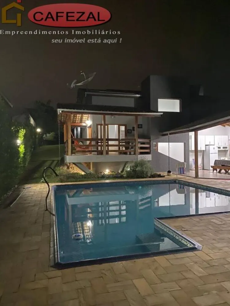 Casa, 3 quartos, 320 m² - Foto 1