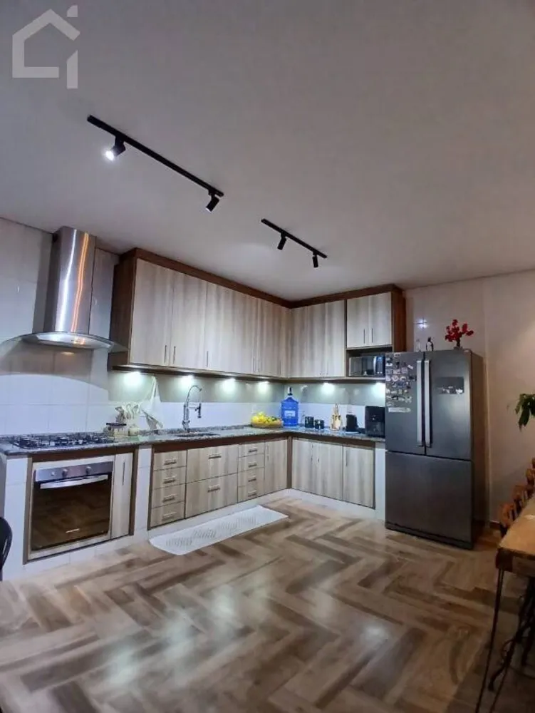 Casa, 3 quartos, 223 m² - Foto 3