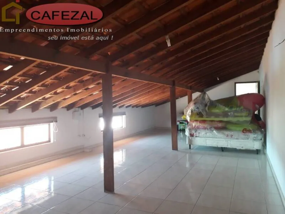 Casa, 3 quartos, 220 m² - Foto 11