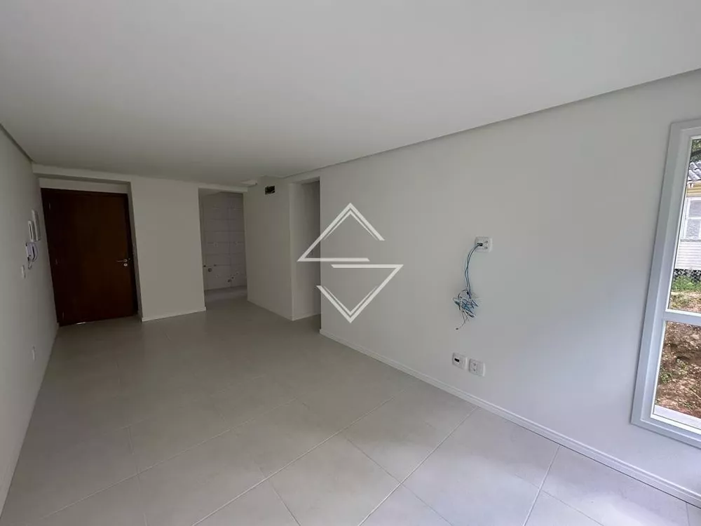 Apartamento à venda com 2 quartos, 100m² - Foto 3