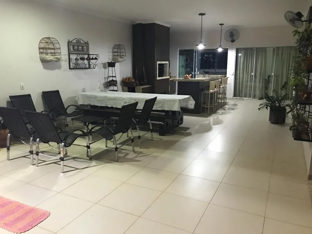 Casa, 3 quartos, 213 m² - Foto 8