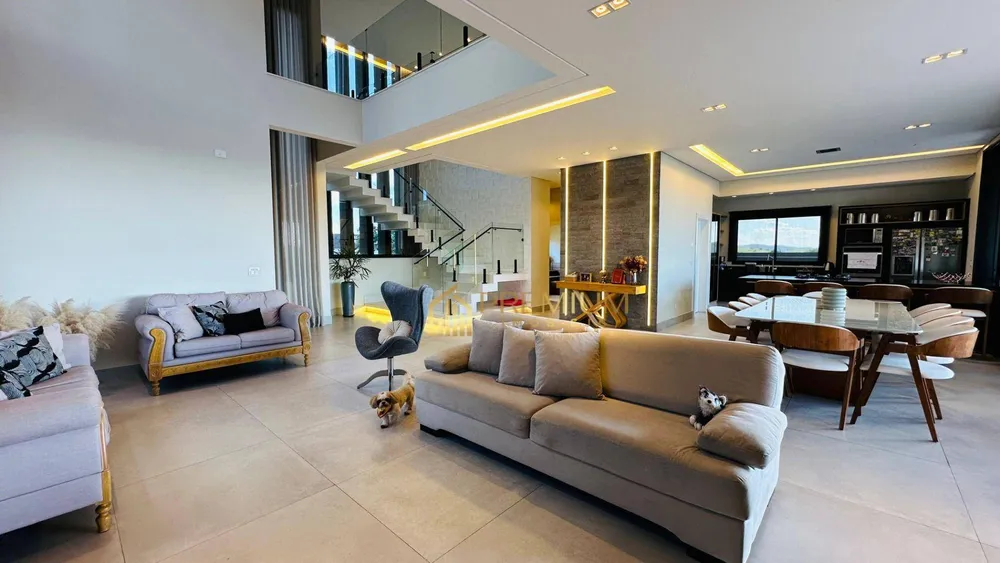 Sobrado, 5 quartos, 420 m² - Foto 1