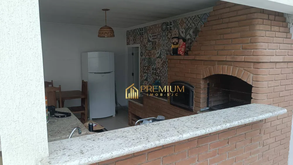 Sobrado, 4 quartos, 270 m² - Foto 1
