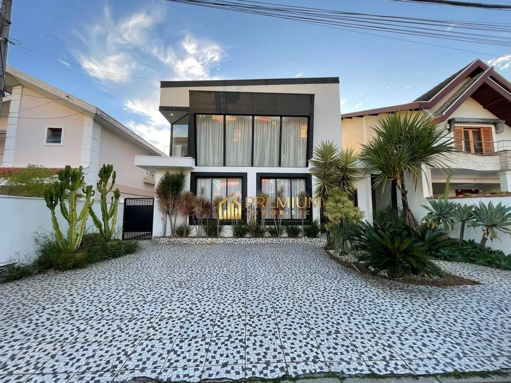 Sobrado, 5 quartos, 280 m² - Foto 1