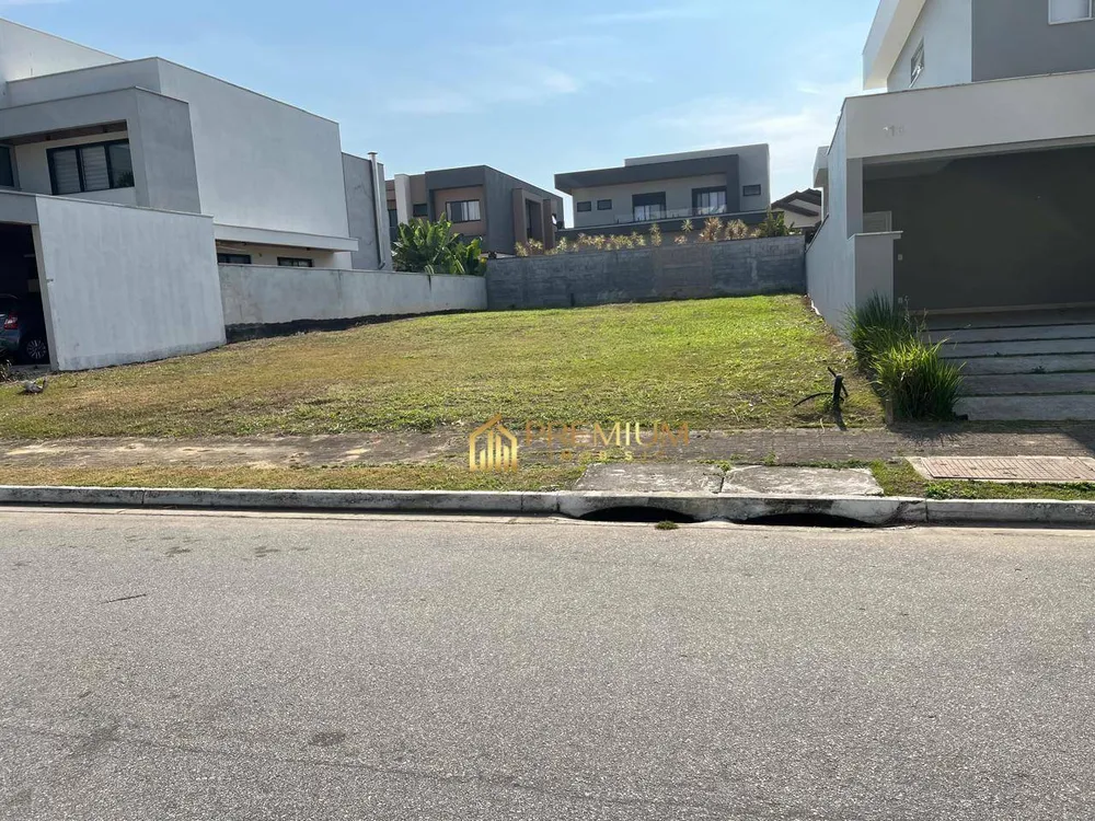 Loteamento e Condomínio, 450 m² - Foto 1