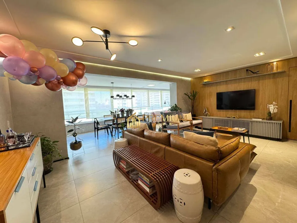 Apartamento, 4 quartos, 182 m² - Foto 2