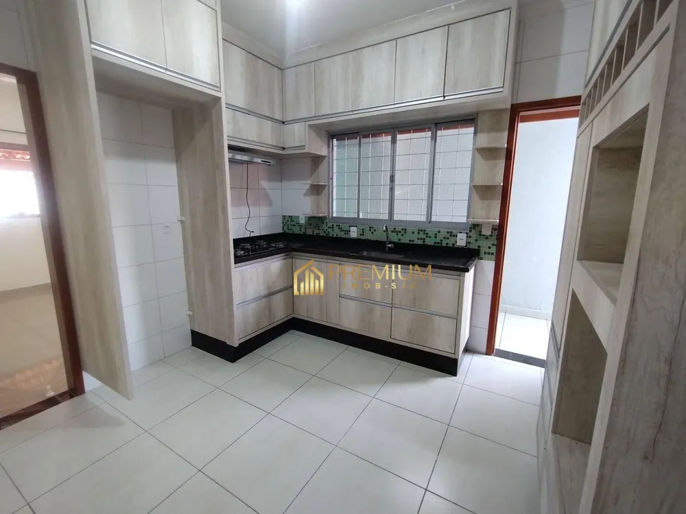 Casa, 3 quartos, 132 m² - Foto 1