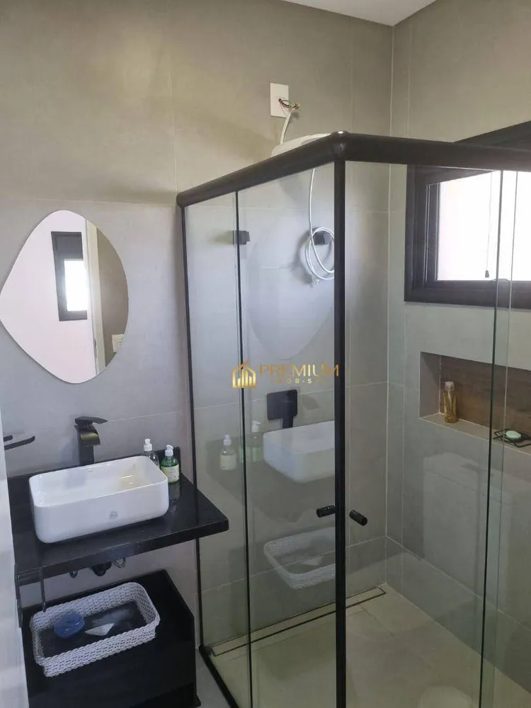 Sobrado, 3 quartos, 318 m² - Foto 1