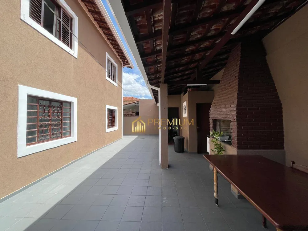 Sobrado, 4 quartos, 321 m² - Foto 1