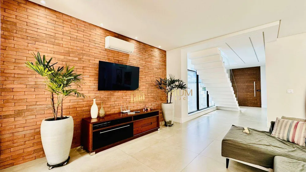 Sobrado, 3 quartos, 363 m² - Foto 3
