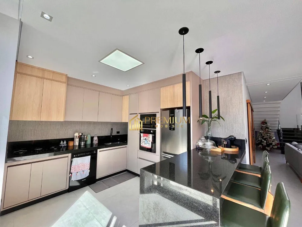 Sobrado, 4 quartos, 288 m² - Foto 3
