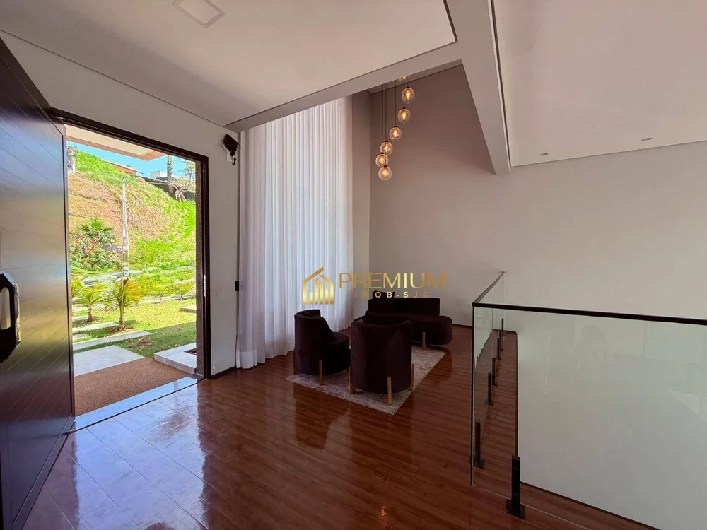 Sobrado, 5 quartos, 360 m² - Foto 1