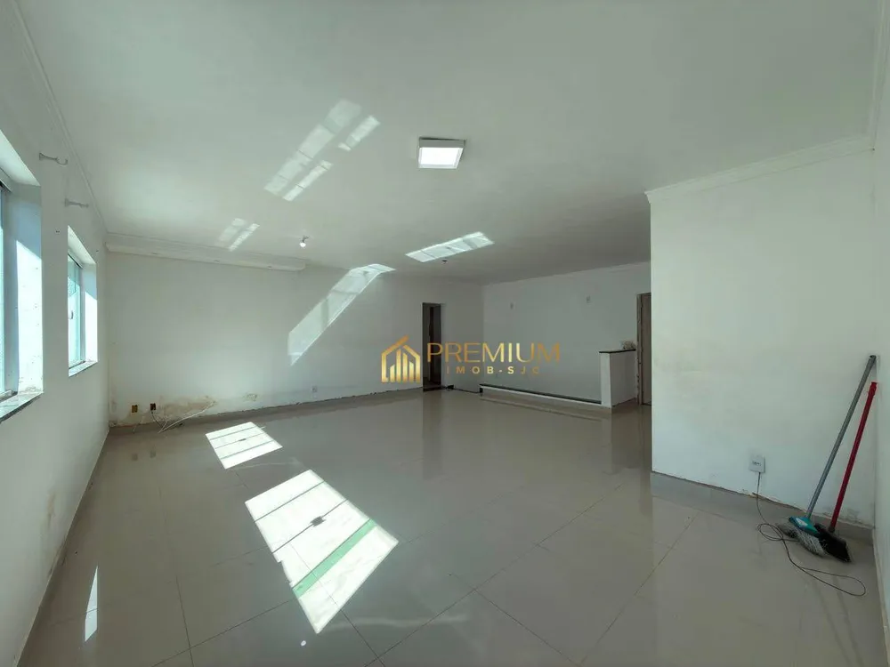 Casa, 4 quartos, 297 m² - Foto 2