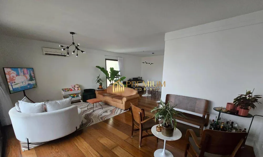 Apartamento, 3 quartos, 143 m² - Foto 1
