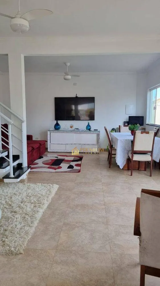 Sobrado, 3 quartos, 200 m² - Foto 5
