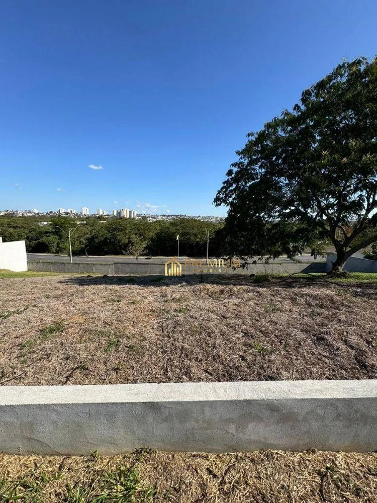 Loteamento e Condomínio, 730 m² - Foto 1