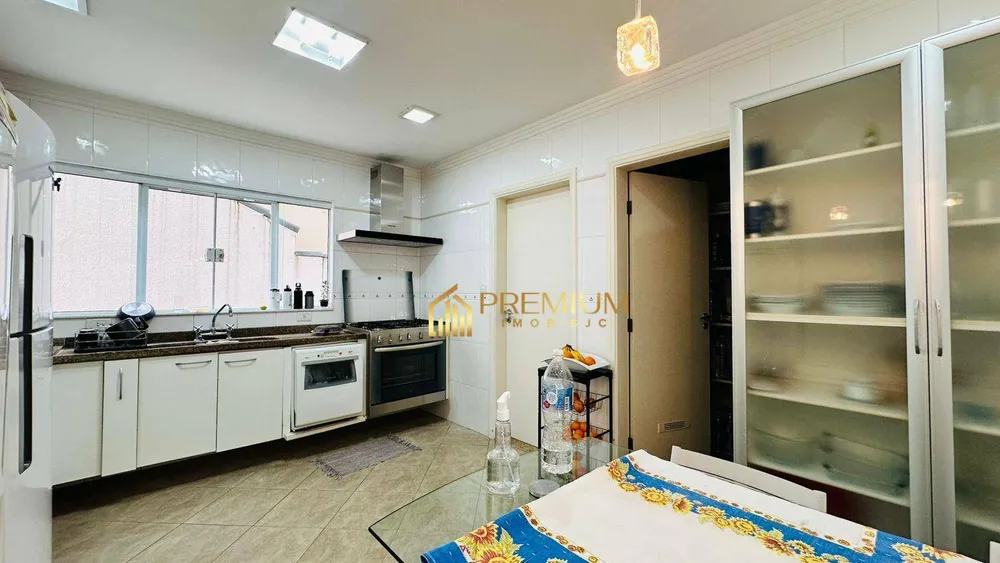 Sobrado, 5 quartos, 280 m² - Foto 2