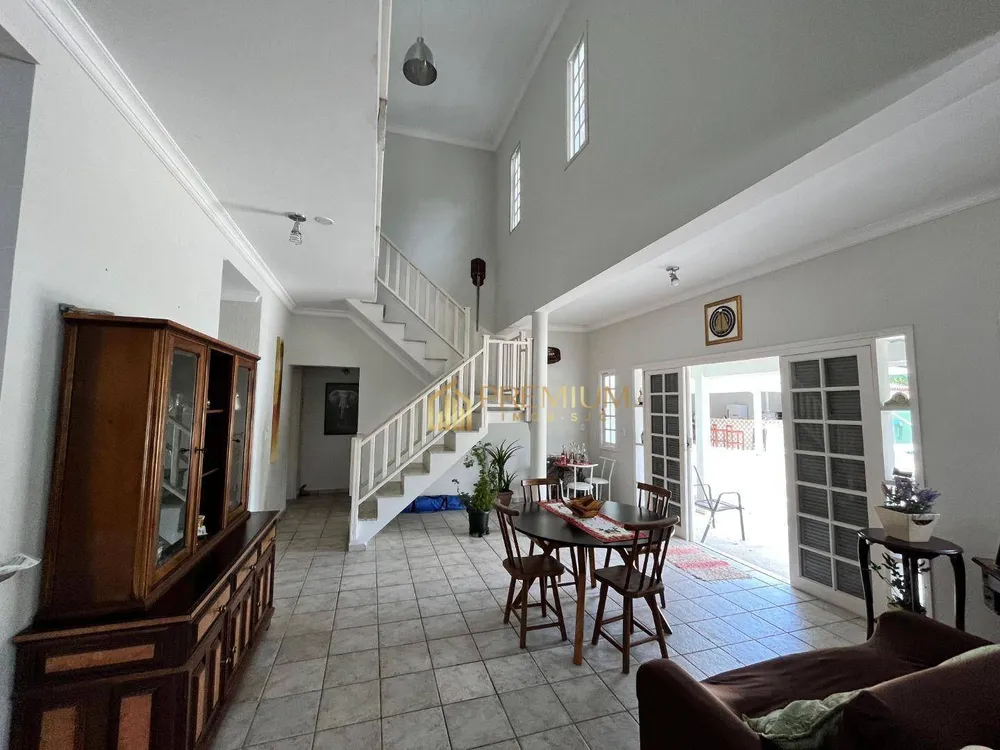 Sobrado, 7 quartos, 458 m² - Foto 8