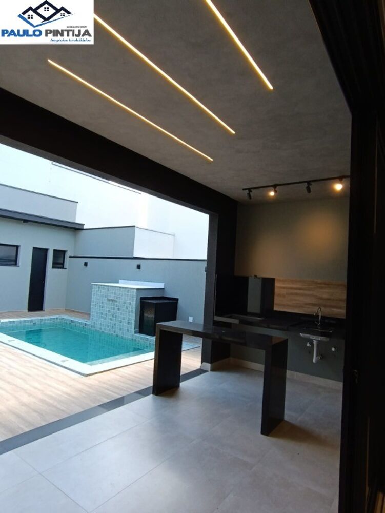 Casa à venda com 3 quartos, 190m² - Foto 1
