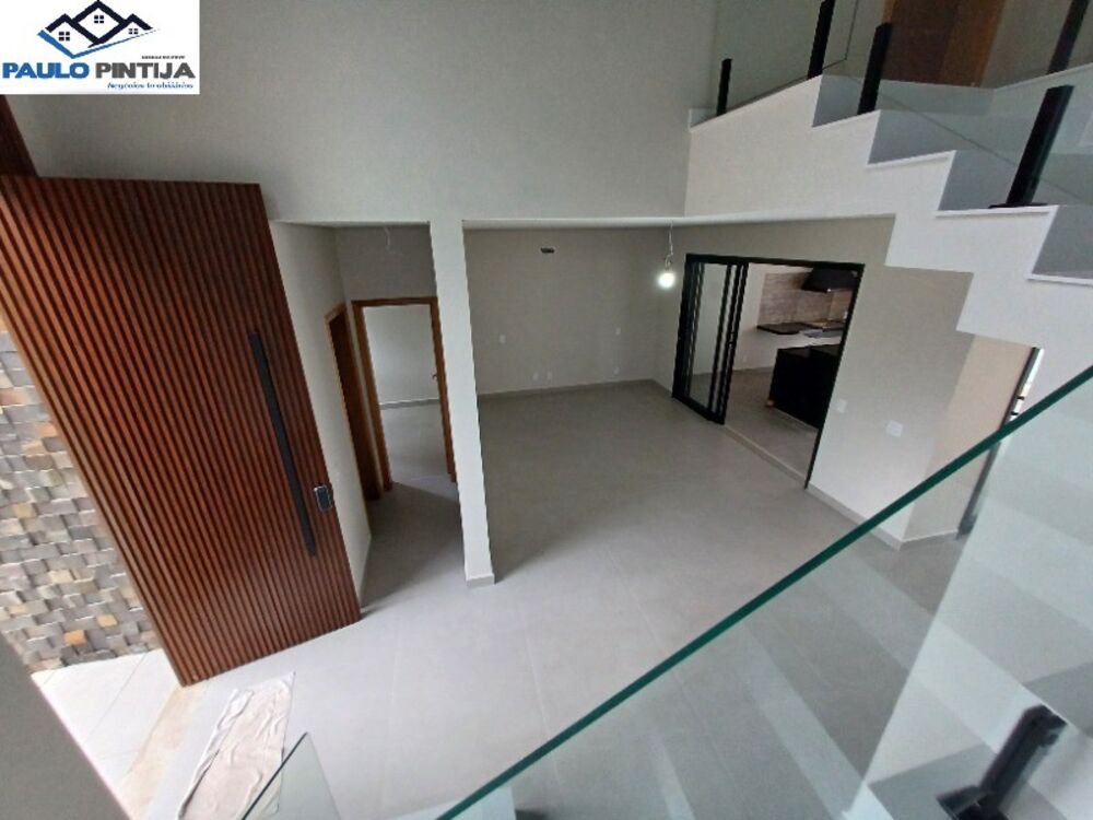 Casa à venda com 3 quartos, 251m² - Foto 3