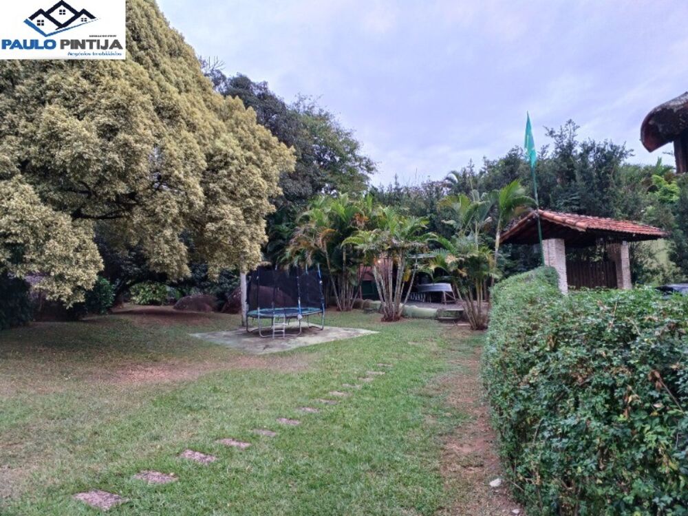 Chácara à venda com 3 quartos, 206m² - Foto 2