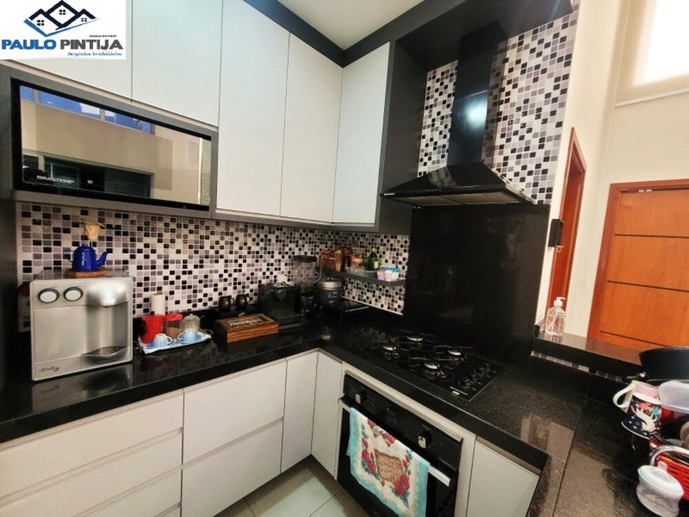 Casa à venda com 3 quartos, 110m² - Foto 6
